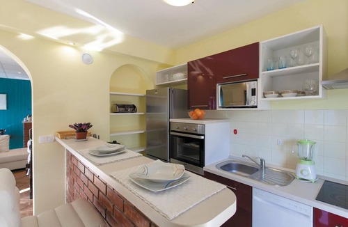 Omis House | Stunning home in Tugare