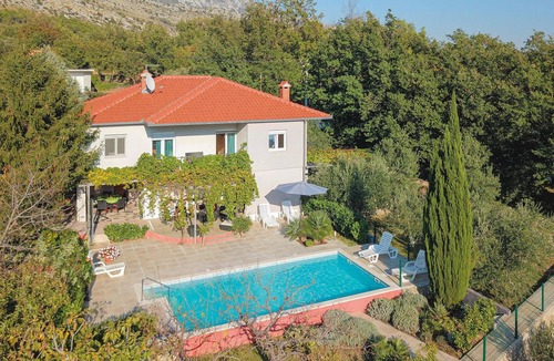 Omis House | Stunning home in Tugare