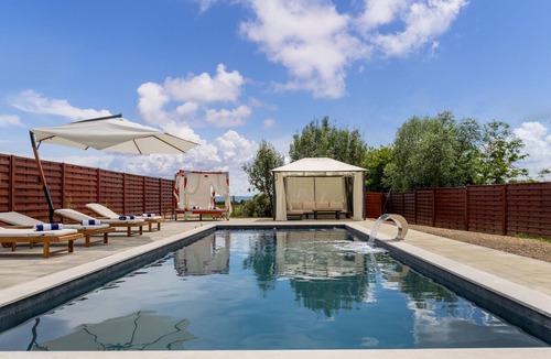 Kaptol House | Stunning home in Velika