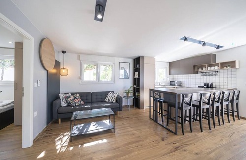 Brisevo House | Stunning home in Zerava
