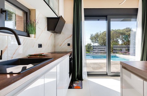 Pakostane Villa | Stunning private villa for 6 guests with private pool, WIFI, A/C, TV and terrace
