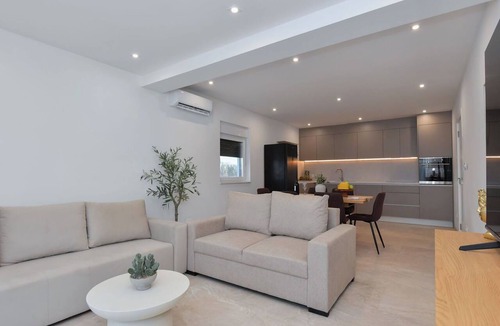 Donji Prolozac House | Stunning private villa for 8 guests with internet, A/C, private pool, TV and terrace