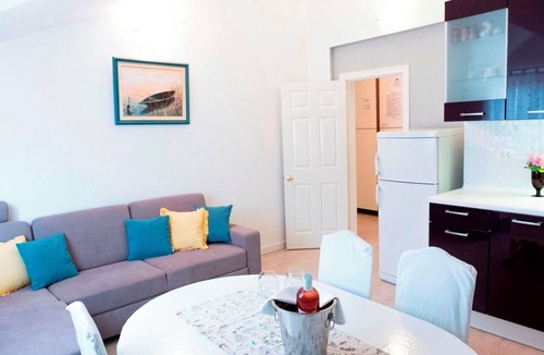Peracko Blato House | Stunning private villa for 25 guests with WIFI, A/C, pool, TV and patio