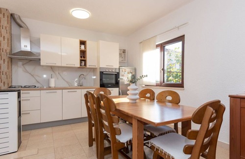 Donji Prolozac House | Stunning private villa for 9 people with private pool, WIFI, A/C, TV, terrace and panoramic view