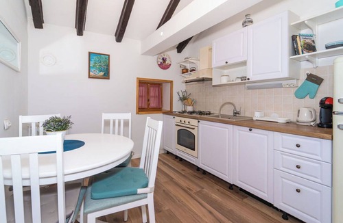 Krusevo House | Stunning private villa for 4 people with WIFI, private pool, A/C, TV and patio