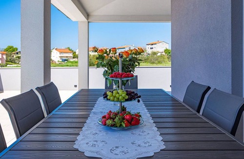 Loborika Villa | Stunning private villa for 8 guests with A/C, WIFI, private pool, TV, terrace and pets allowed