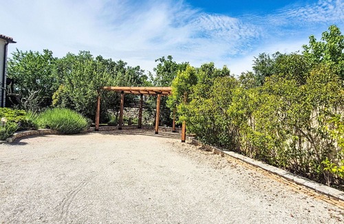 Cabrunici Villa | Stunning private villa for 8 guests with WIFI, private pool, A/C, TV, terrace and pets allowed