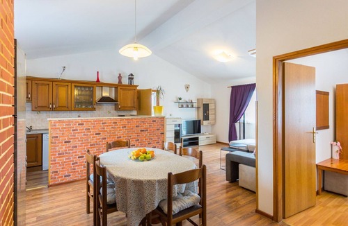 Medvidici House | Stunning private villa for 6 guests with A/C, WIFI, private pool, TV and terrace