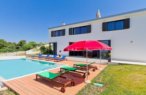 Strpacici Villa | Stunning private villa for 8 people with private pool, WIFI, A/C, TV, patio and panoramic view