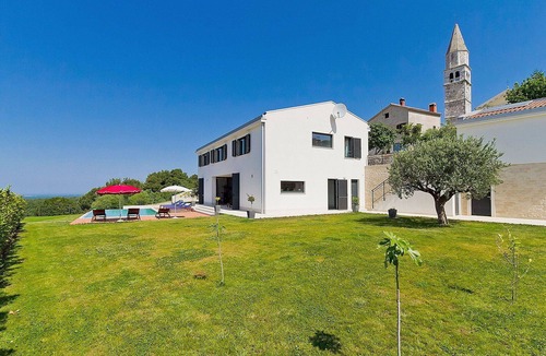 Strpacici Villa | Stunning private villa for 8 people with private pool, WIFI, A/C, TV, patio and panoramic view