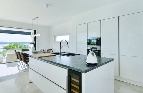 Maslenica Villa | Stunning private villa for 8 people with private pool, hot tub, A/C, WIFI, TV and terrace
