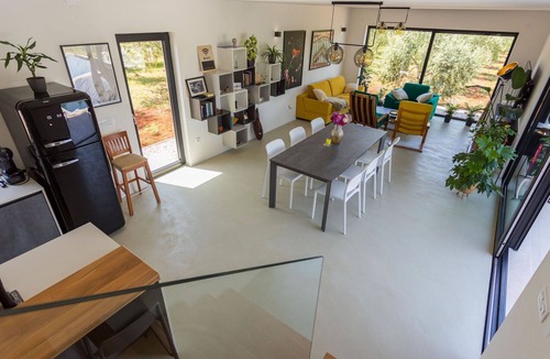 Novigrad Villa | Stunning private villa for 6 guests with WIFI, private pool, A/C, TV, terrace and panoramic view