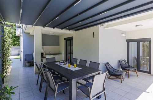 Borik Villa | Stunning private villa for 9 guests with WIFI, A/C, pool, TV and terrace