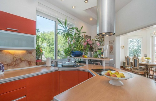 Zurkovo Villa | Stunning private villa for 8 people with WIFI, private pool, A/C, TV, terrace and pets allowed