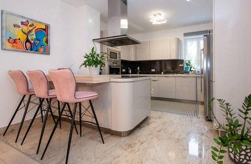 Rukavac House | Stunning private villa with A/C, hot tub, WIFI, private pool, TV, terrace and panoramic view