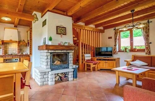 Benkovac Fuzinski House | Stunning private villa for 5 people with hot tub, WIFI, A/C, TV, terrace and pets allowed