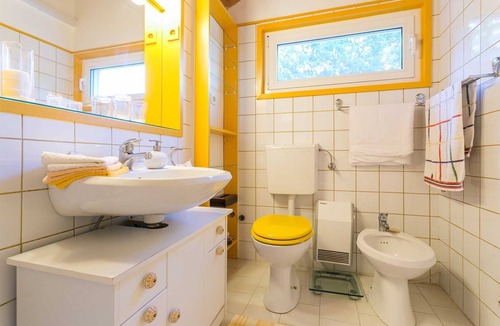 Mlini Villa | Stunning Red Cottage with pool