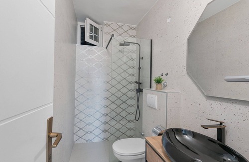 Sveti Filip i Jakov Apartment | Stunning Seaview Getaway for 2