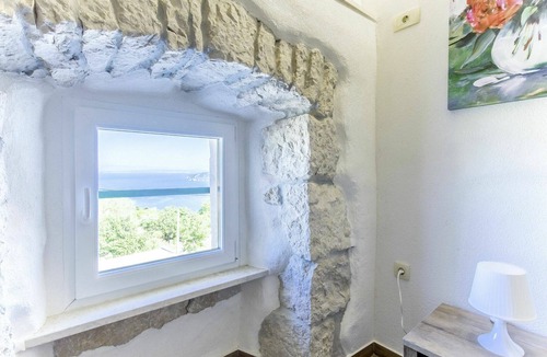 Sveta Jelena House | Stunning villa for 6 guests with A/C, WIFI, TV, terrace and pets allowed