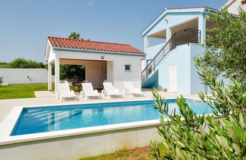 Podgradina House | Stunning villa for 6 guests with private pool, WIFI, A/C, TV and terrace