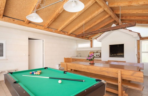 Dugopolje Villa | STUNNING VILLA SOFIA WITH HEATED POOL IN SPLIT HINTERLAND