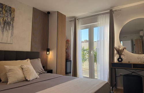 Krizna luka Bed & Breakfast | Stylish Double Room + Breakfast & Private Jacuzzi