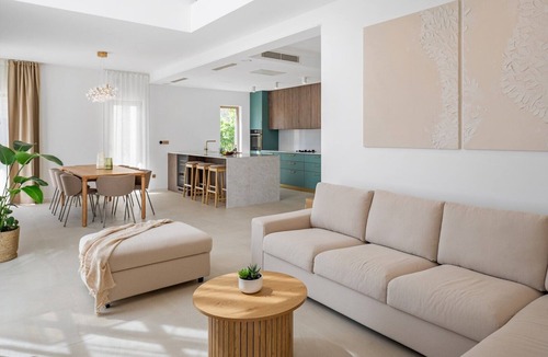 Kastel Luksic Villa | Stylish high-end home just 1,6 km from the beach featuring a heated 29 square meter pool, Table tennis,