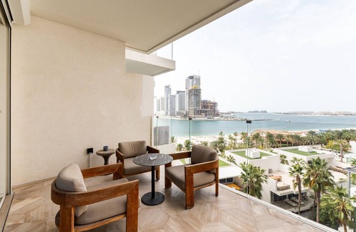 Palm Jumeirah Apartment | Stylish Sea View Luxury at the FIVE Palm Jumeirah