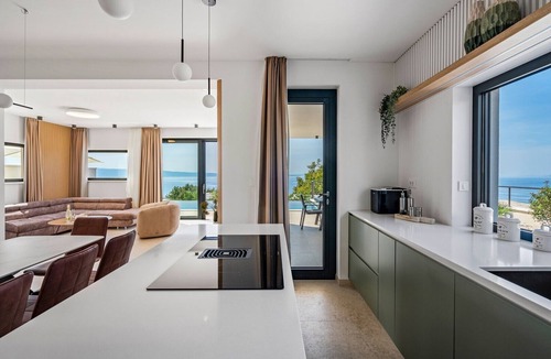 Podstrana Villa | Stylish Villa Olea with heated pool and panoramic sea views
