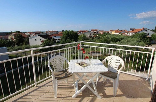 Gulici Villa | Summer house Ana for family of 4 to 8 persons, with 2 sleeping rooms, 2 extra beds and sofa bed