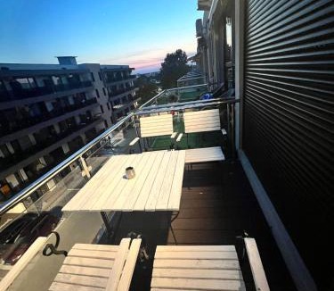 Saturn Apartment | Sun 503