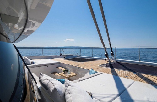 Kastel Gomilica Boat Rental | Sun-Kissed Sailing Adventure in Split, Croatia
