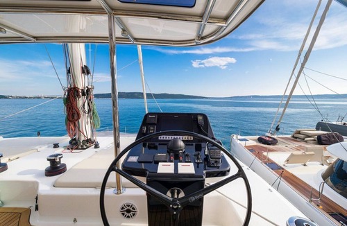 Kastel Gomilica Boat Rental | Sun-Kissed Sailing Adventure in Split, Croatia