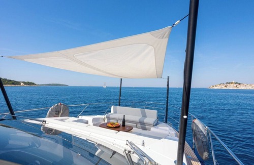 Primosten Boat Rental | Sun-Kissed Sailing Adventure in Sibenik, Croatia