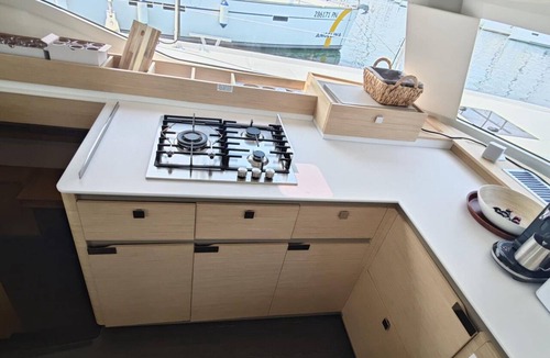 Punat Boat Rental | Sun-Kissed Sailing Adventure in Northern Croatia