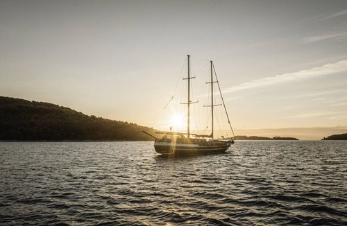 Split Boat Rental | Sun-Kissed Sailing Adventure in Split, Croatia