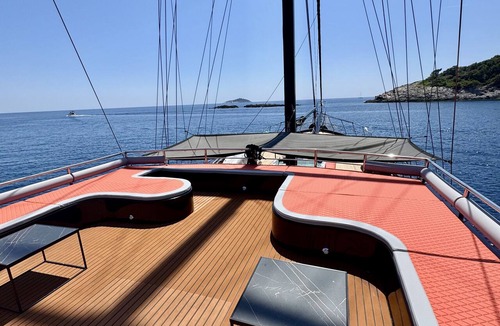 Split Boat Rental | Sun-Kissed Sailing Adventure in Split, Croatia