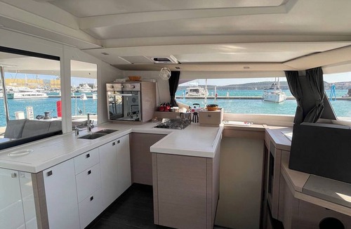 Businci Boat Rental | Sun-kissed Sailing Adventure in Split-Dalmatia, Croatia