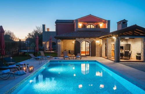 Rebici Villa | Sun-kissed Villa in Rebići