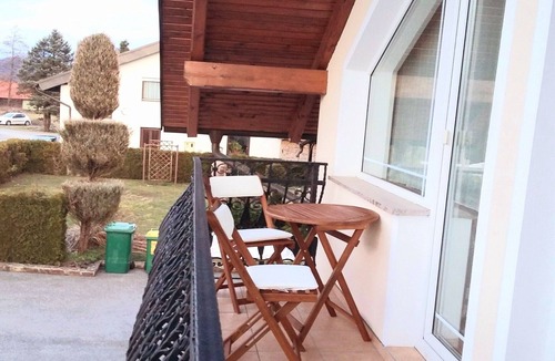 Varpolje Apartment | Sunny and Comfortable Apartment with Terrace and Garden - Two Bedroom Apartment with Terrace