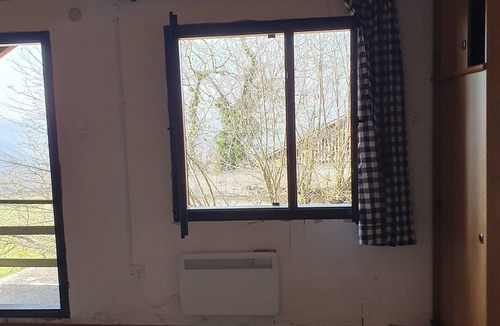 Vidrga Cottage | Sunny hilltop cottage - in central Slovenia - with both views and privacy