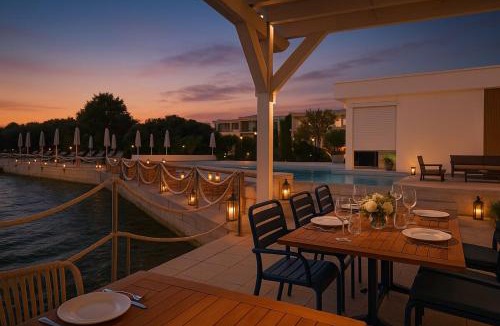 Petrcane Apartment | Sunny Resort apartment with private beach access
