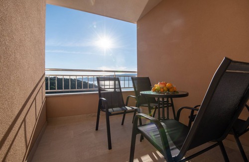 Duba Apartment | SUNSET MASLINA 6