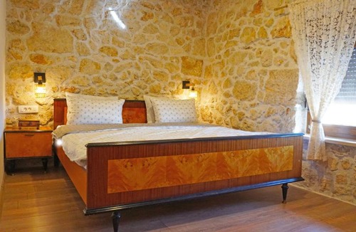 Trn Villa | Sunset Stone Villa