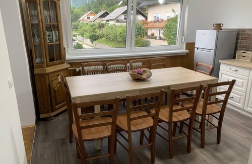 Zirovnica Apartment | Superior Apartment Rikli Rodine near Bled