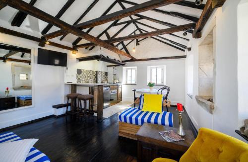 Grad House | Swan Adriatic Apartment & Room