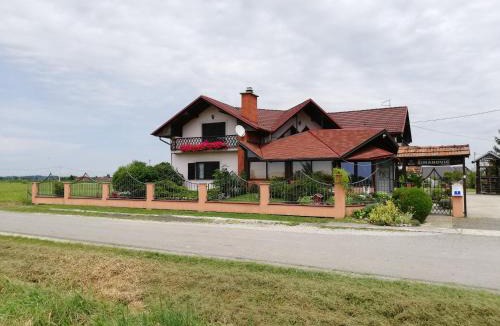 Klinca Sela House | T.S.G. Šimanović