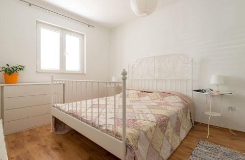 Rozat Apartment | The Fig House