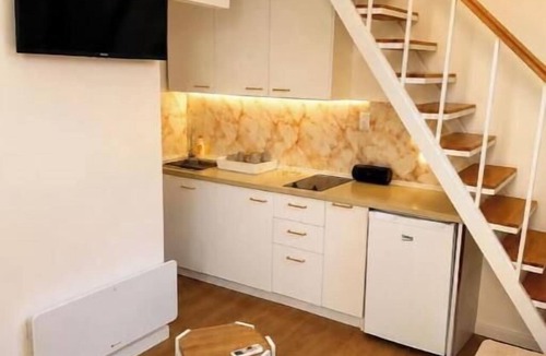 New Belgrade Apartment | The Hidden Garden | Cozy Loft Retreat with Private Garden & Free Parking