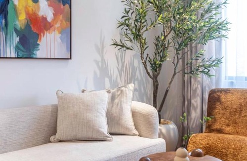 Khor Fakkan Apartment | The Khorfakkan Suite by Riviera